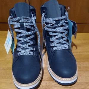 TOMS Women's Waterproof Mesa Boot